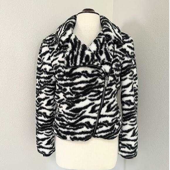 Sanctuary Abstract Moto Jacket Textured Tiger Teddy Fleece Black and White Small - Picture 2 of 8